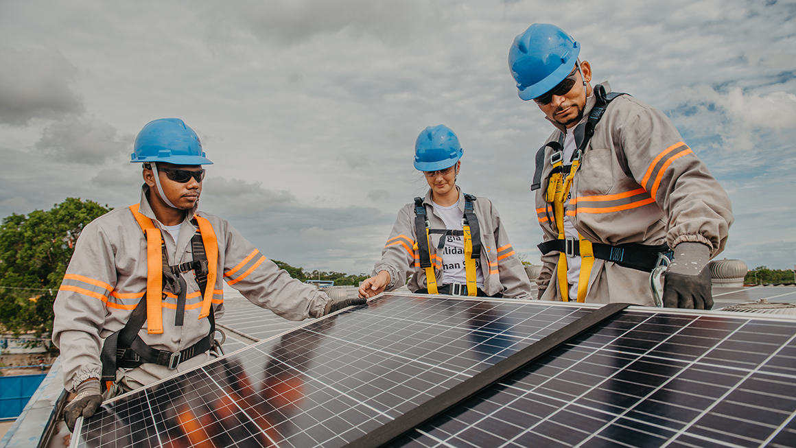 How to Expand Access to Good Clean Energy Jobs among Women and 