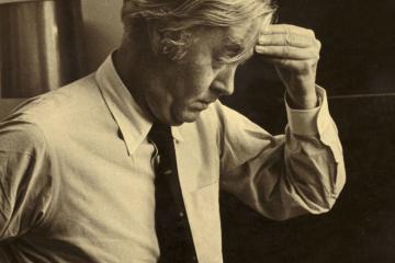 Media Name: typewriter_70s_or_80sx.jpg