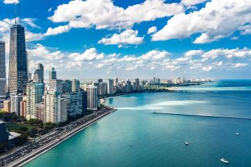 Chicago downtown skyscrapers and lake Michigan cityscape