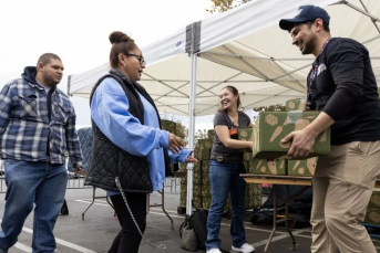 Thanksgiving food distribution 