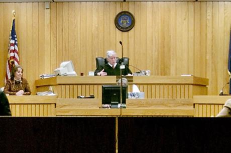 Media Name: ap041221011004.jpg