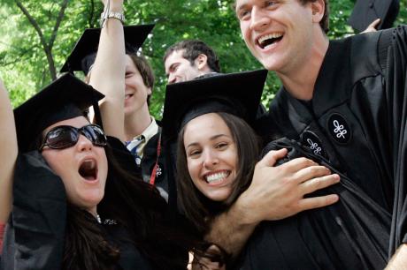 Media Name: graduation01.jpg