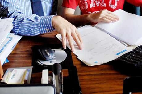 Media Name: financialplanner.jpg