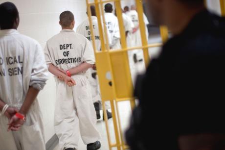 Media Name: ap_federal-prison-pop.jpg