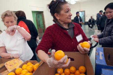 Media Name: ap_food-bank.jpg