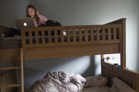 Teen studies remotely during COVID-19